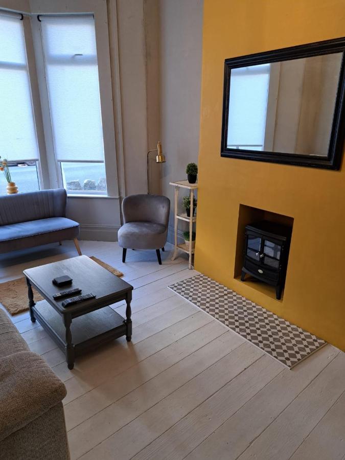 Three Bedroomed House in Morecambe - B&B Morecambe