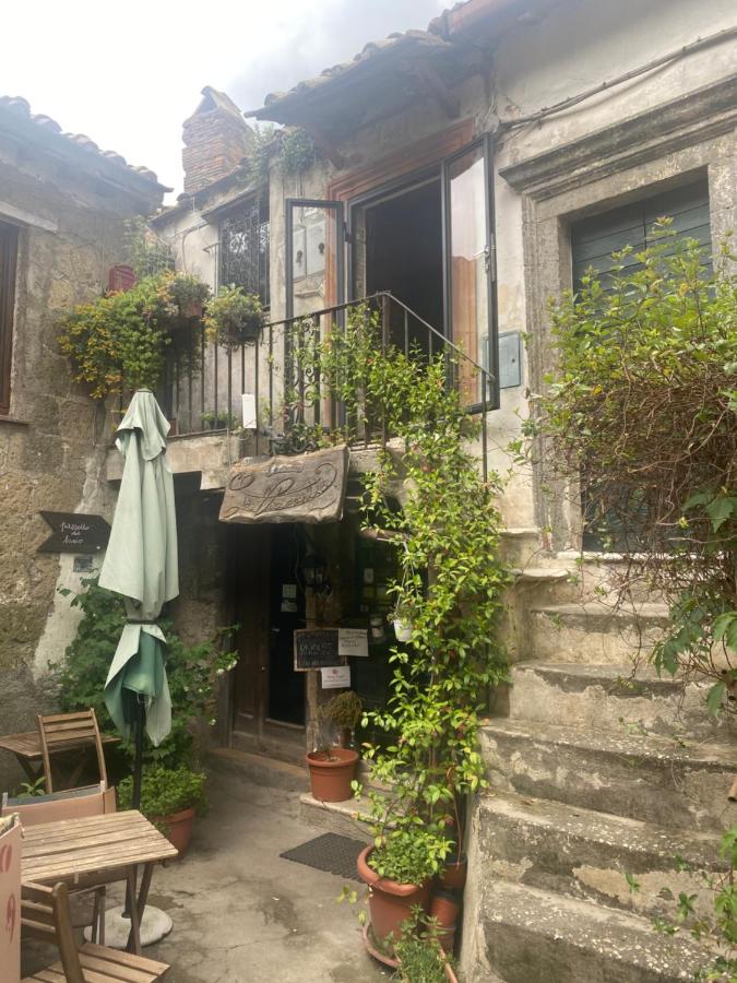 La Casa sui Tetti -Calcata - Bed and Breakfast