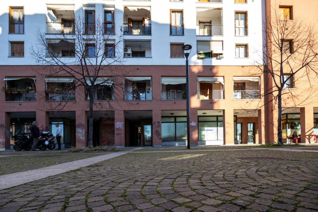 BLACK & WHITE flat in Naviglio/ porta Genova - B&B Milano