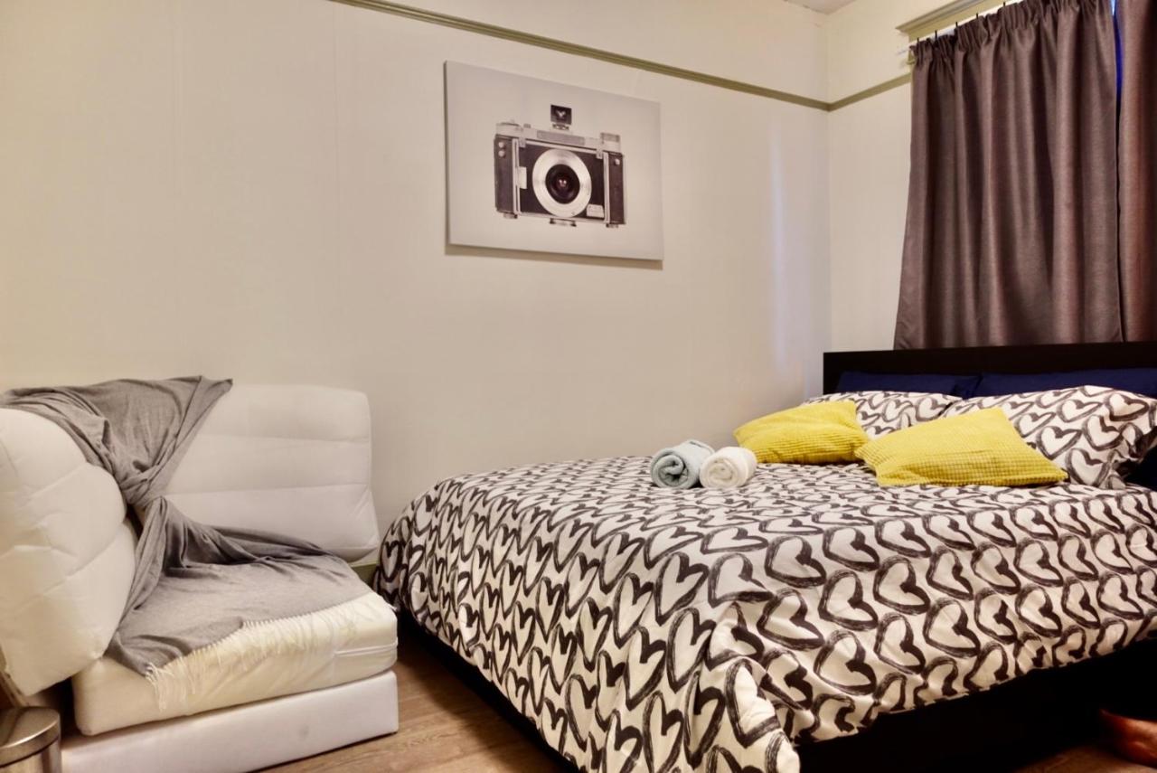 Tweepersoonskamer met Gedeelde Badkamer