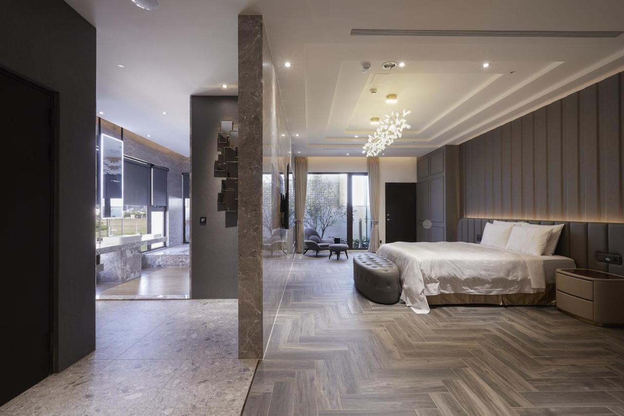 Kamer met Kingsize Bed