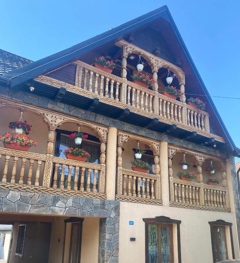 Acasa la Tulucu - B&B Bârsana