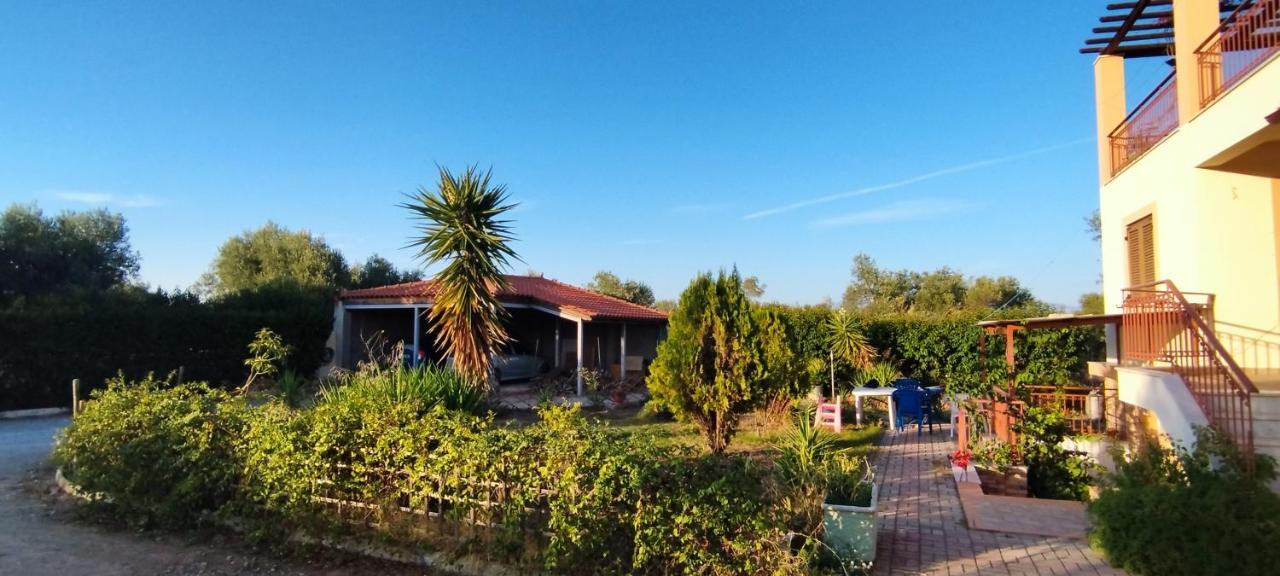 Kounis Villa - B&B Calcide