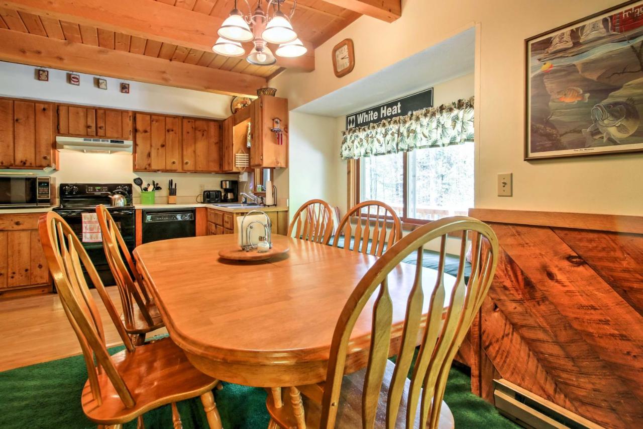 Cozy Bartlett Townhome < 3 Mi to Attitash Mountain - B&B Bartlett