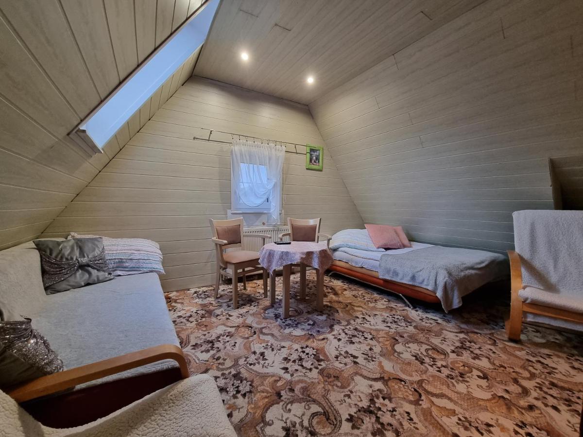 Camera Familiare con Bagno in Comune