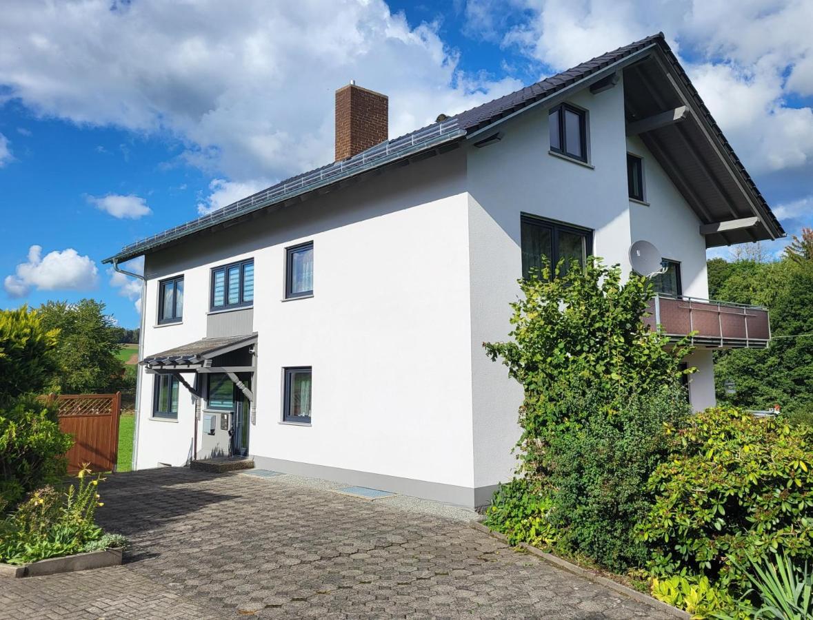 B&B Hilders - Ferienwohnung Wenzel - Bed and Breakfast Hilders