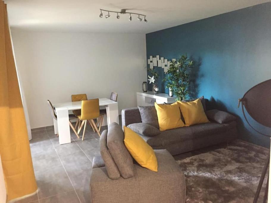 Bel appartement à 2 min des transports parisiens - B&B