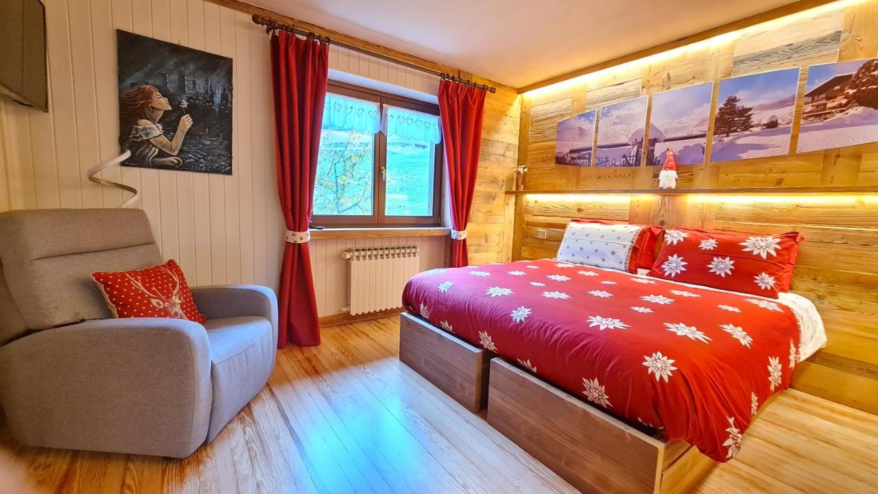 Chambre Lits Jumeaux avec Salle de Bains Privative