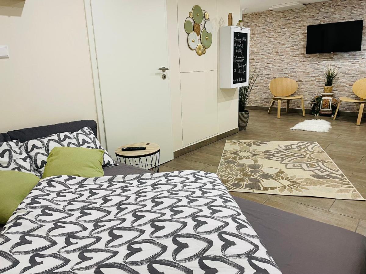 Studio situé aux abords de la forêt avec parking - B&B