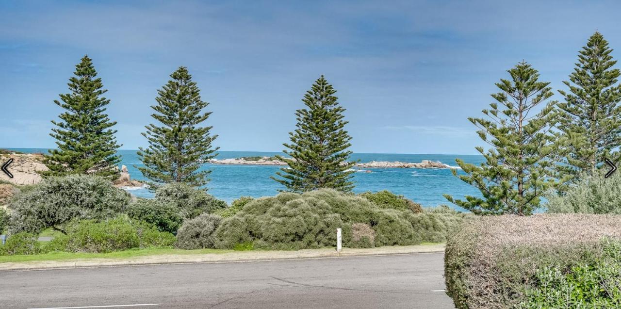 Stoneferry- A Beachfront Beauty - Free Wifi - B&B Port Elliot