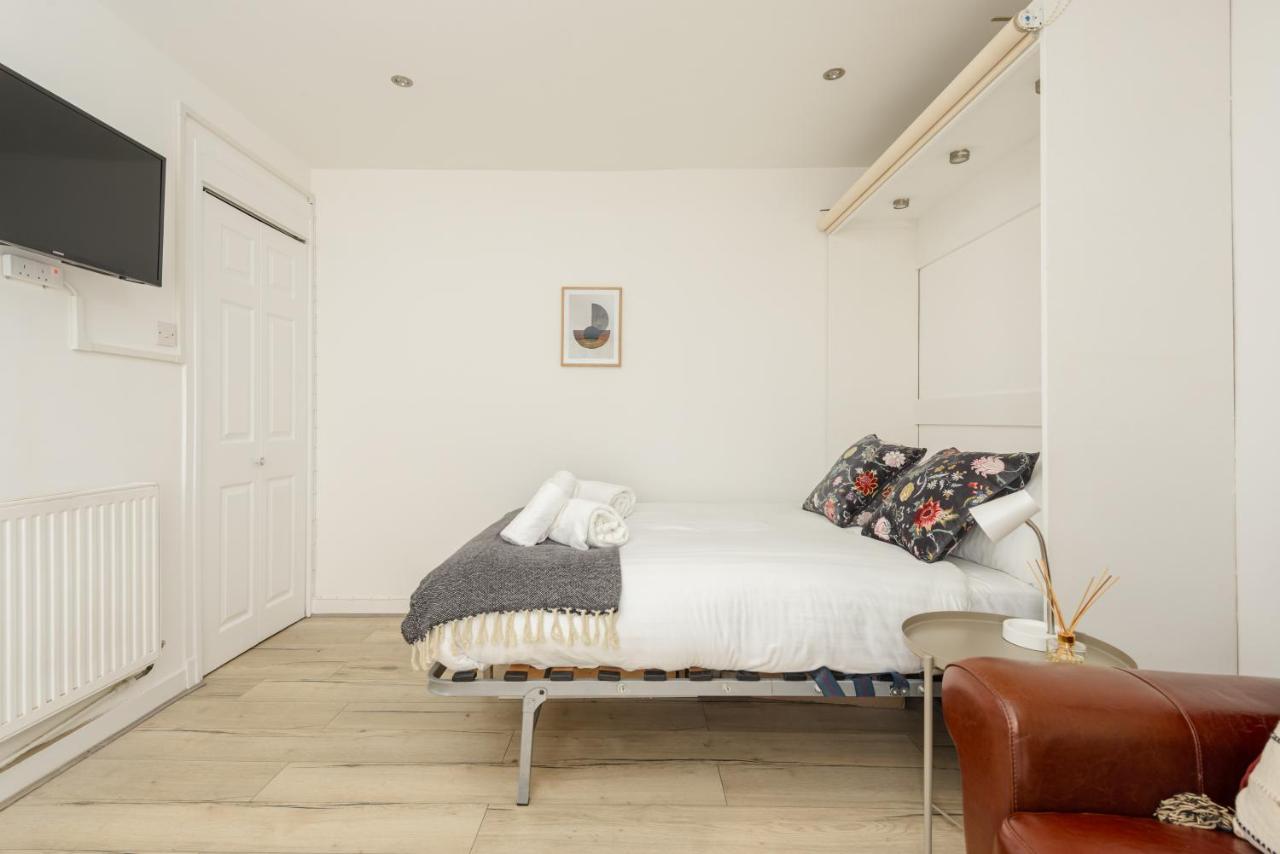 Central Studio Near Usher Hall & Edinburgh Castle - B&B