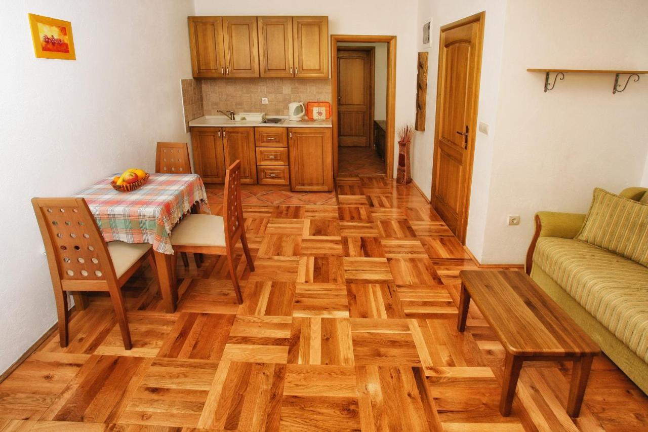 Apartamento de 1 dormitorio con vistas al mar