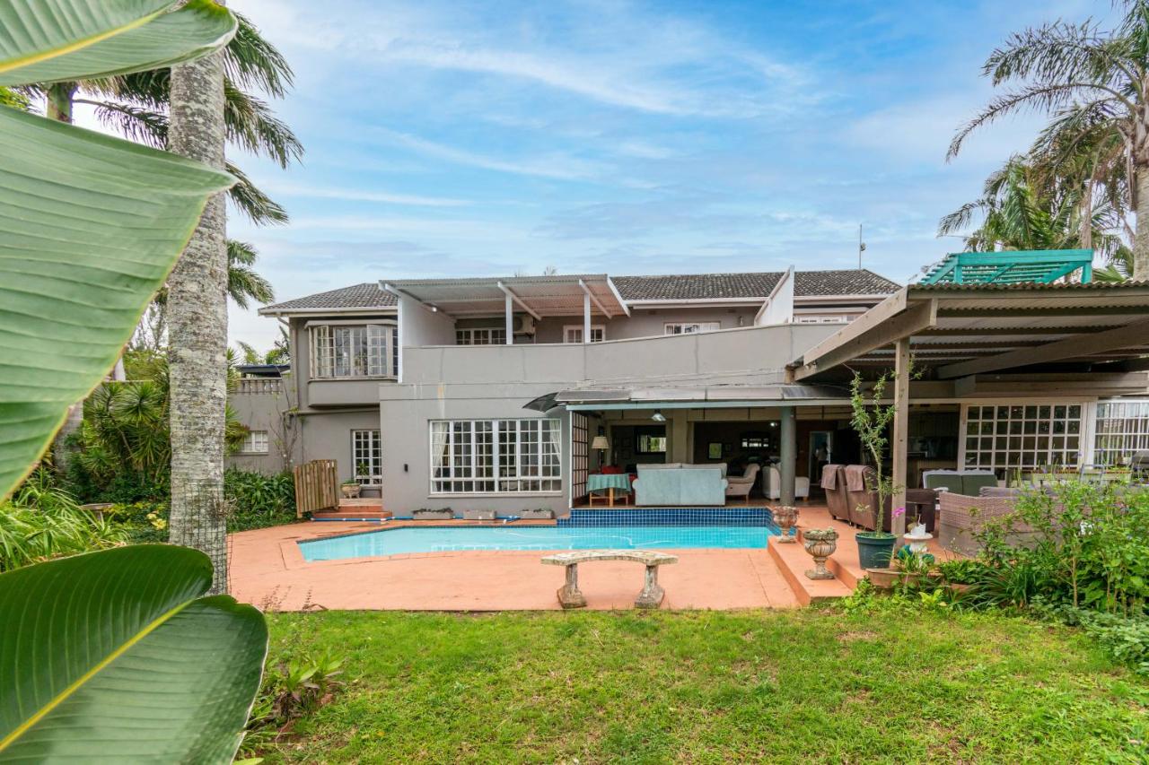 Lagoon Beach House - B&B