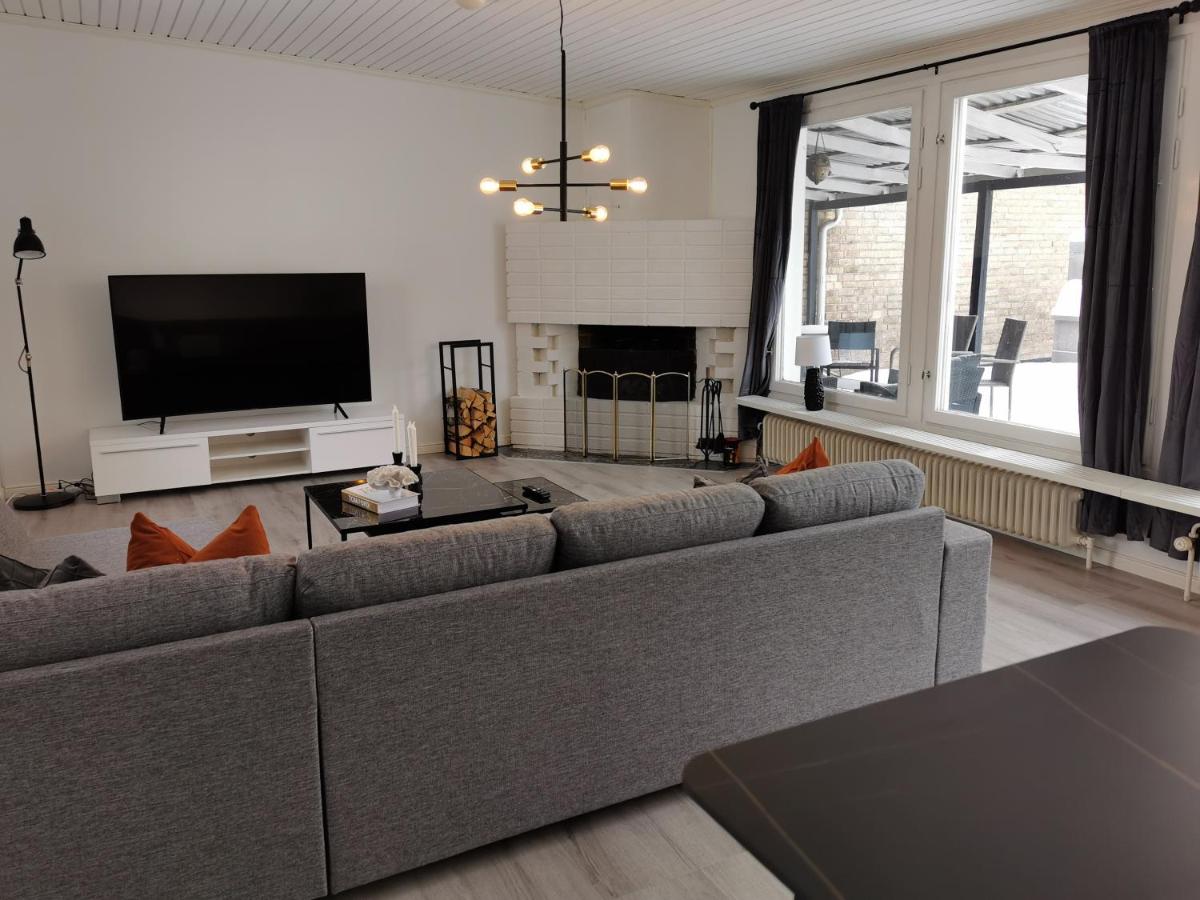 The Red and White House - Ferienwohnung Luleå