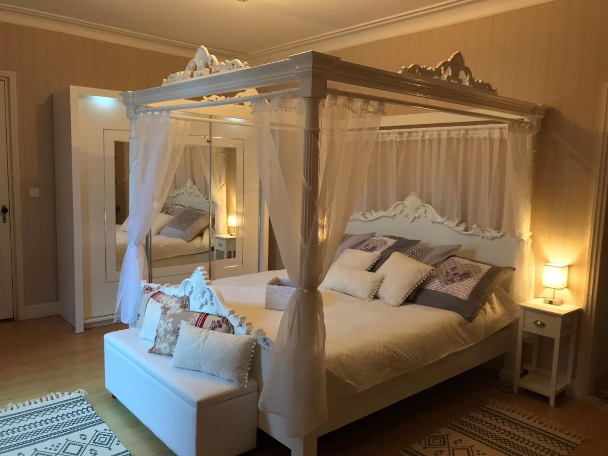 Chambre Lit Queen-Size - Vue sur Jardin