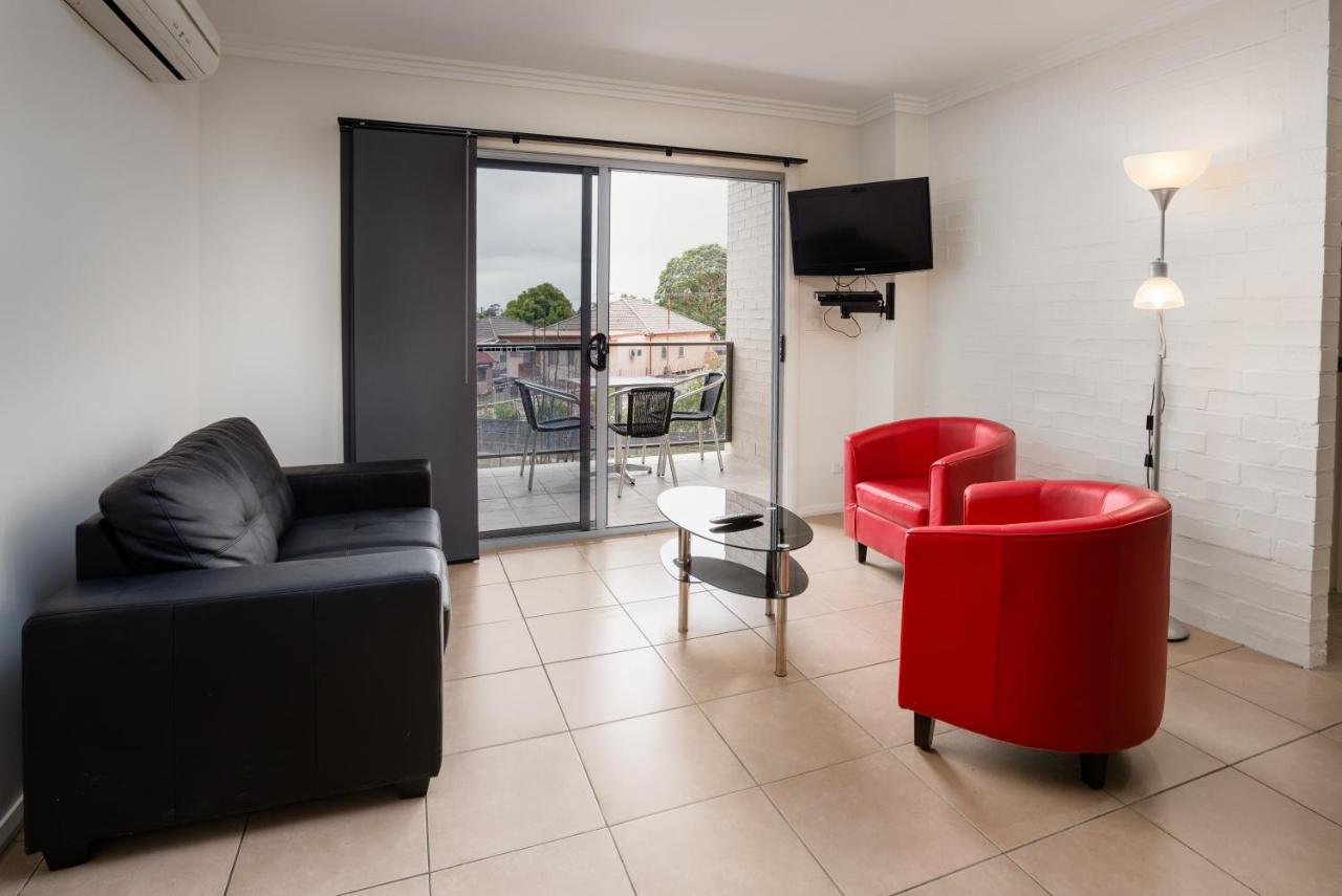 B&B Jesmond - Budget Bluegum Apartments Jesmond - Bed and Breakfast Jesmond