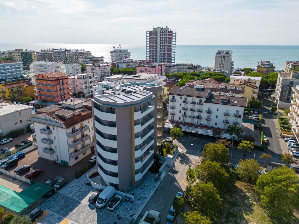 Light Palace 1 - Immobiliare Living - Bed and Breakfast Lido di Jesolo