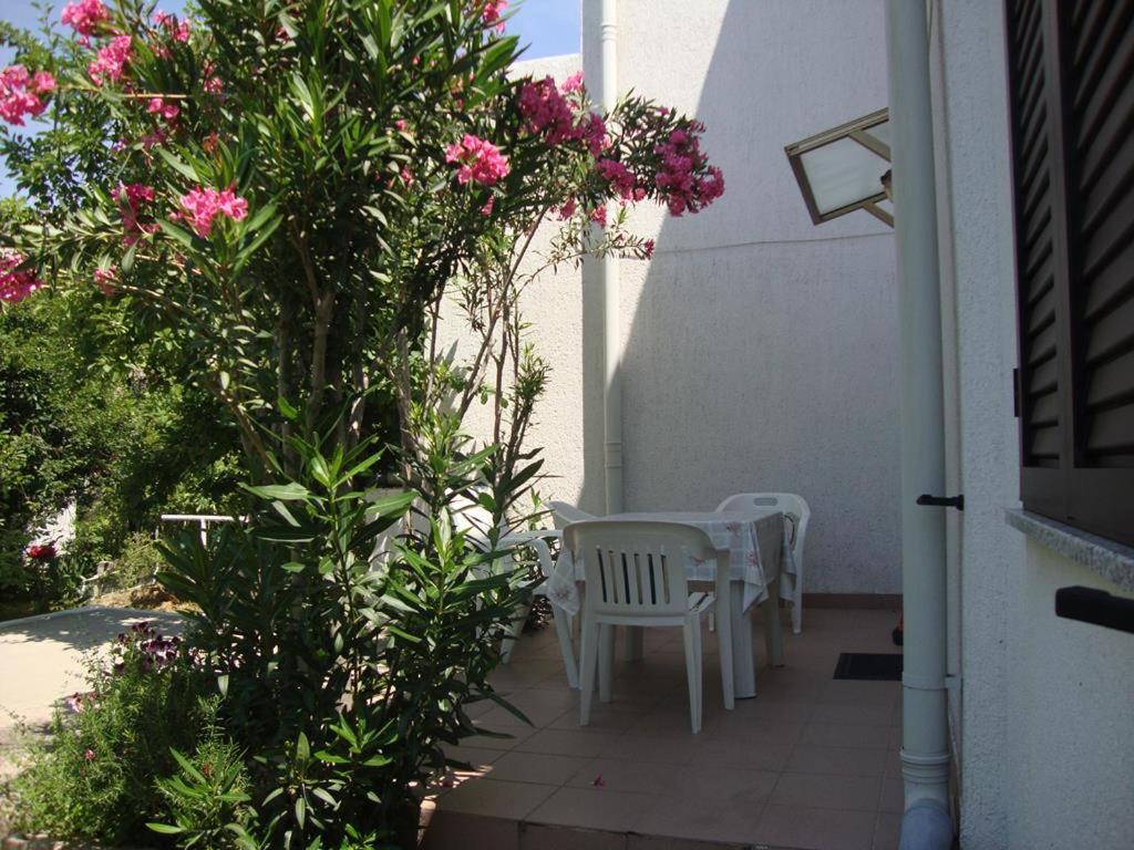 Apt Štefanić 1A - B&B