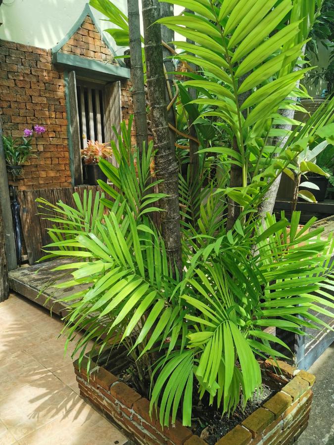 Sri Ayuttaya Guesthouse - B&B