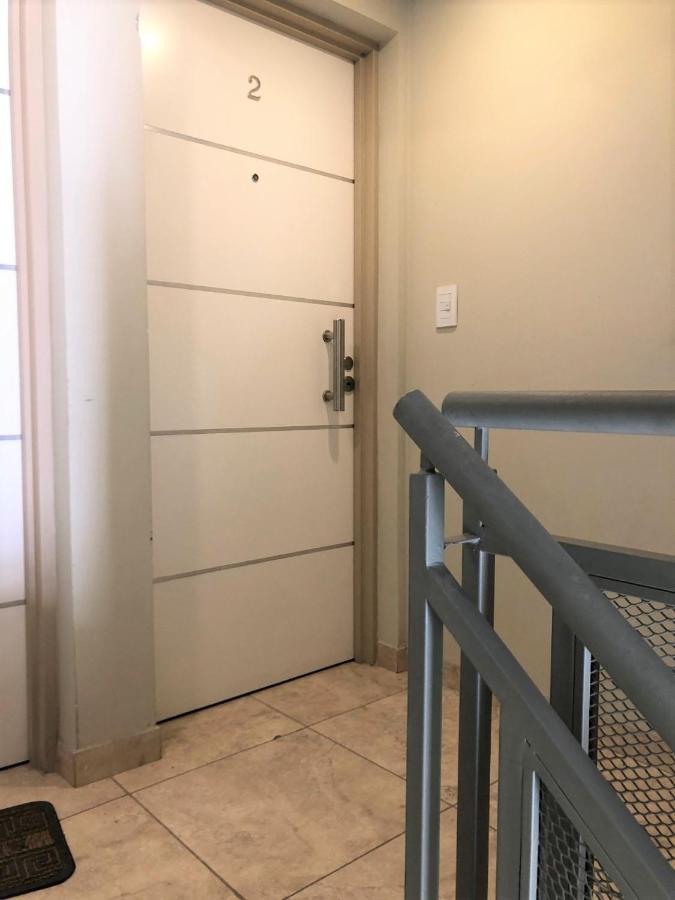 Cálidos departamentos en Ciudad con cochera - B&B