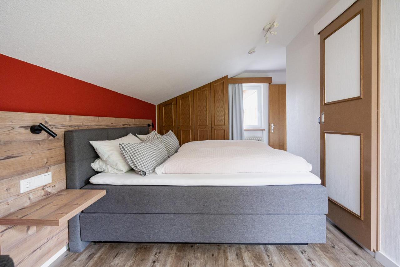 Apartment mit Balkon