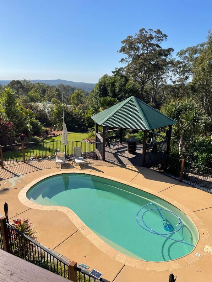 B&B Mooloolah - Tunnel Ridge Outlook - Bed and Breakfast Mooloolah