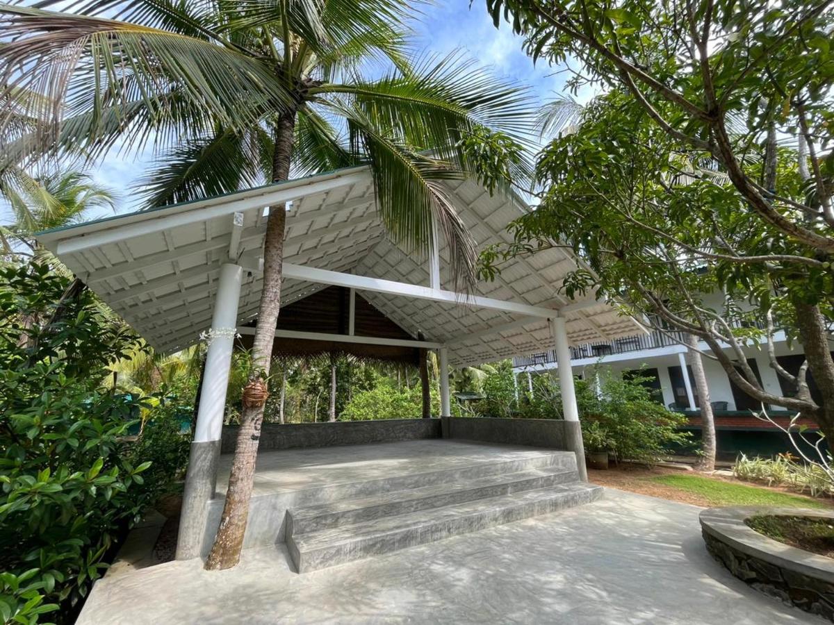Villa Gaetano Unawatuna - B&B