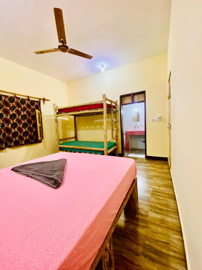 Chambre Familiale avec Salle de Bains Privative