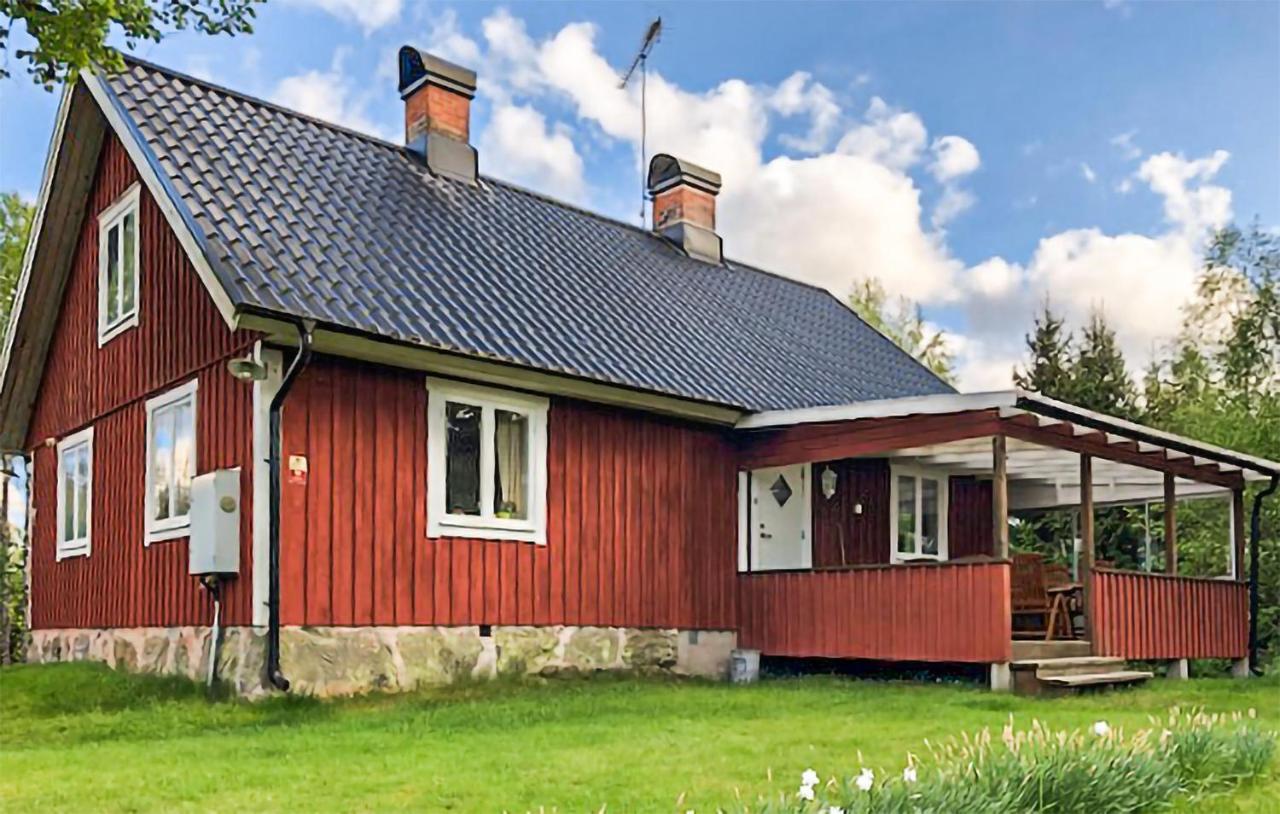 B&B Snörsjö - Cozy Home In Strmsnsbruk With Kitchen - Bed and Breakfast Snörsjö