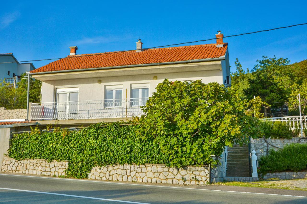 Apartments Did Ive - Bed and Breakfast Sibinj Krmpotski