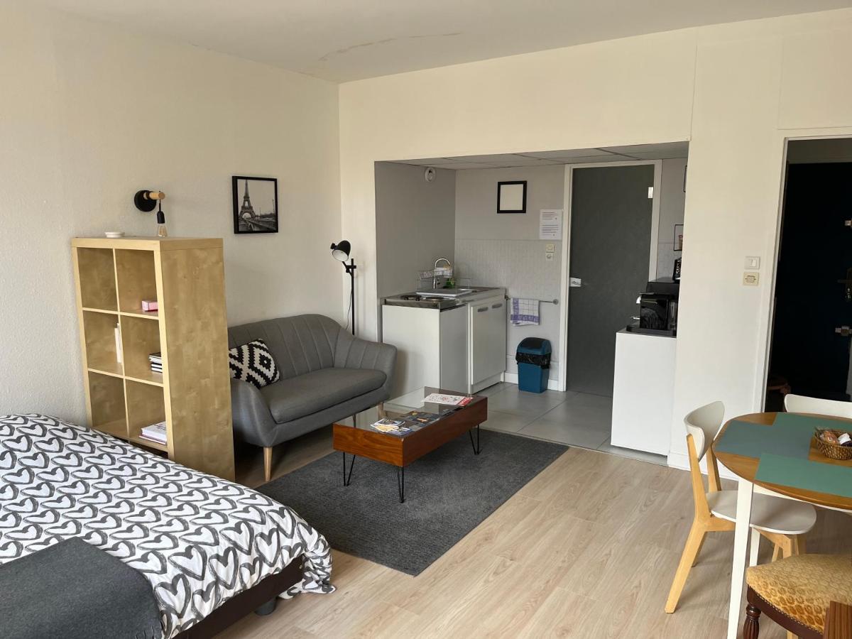 Le Studio Stanislas, calme et Lumière - Bed and Breakfast