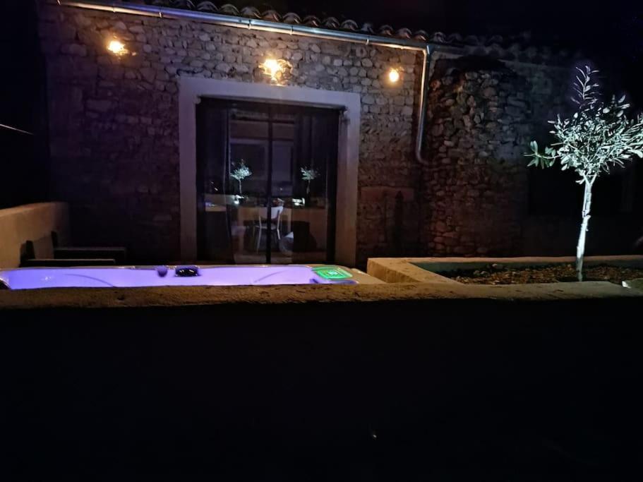 Gîte de charme avec jacuzzi face au Mont Ventoux - Chambres d’hôtes