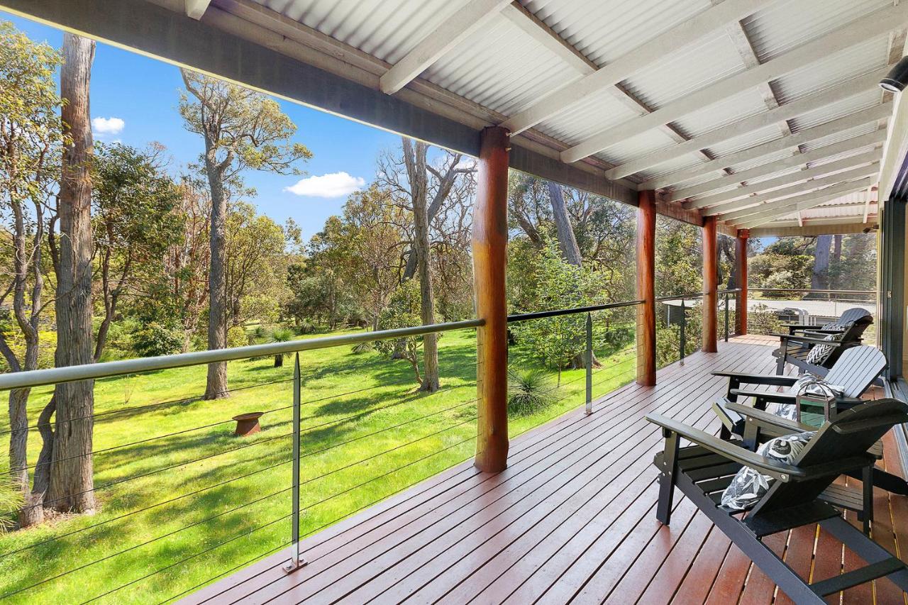 B&B Quindalup - Redgum Treehouse - Outstanding luxury in the heart of wine country and minutes from the beaches - Bed and Breakfast Quindalup