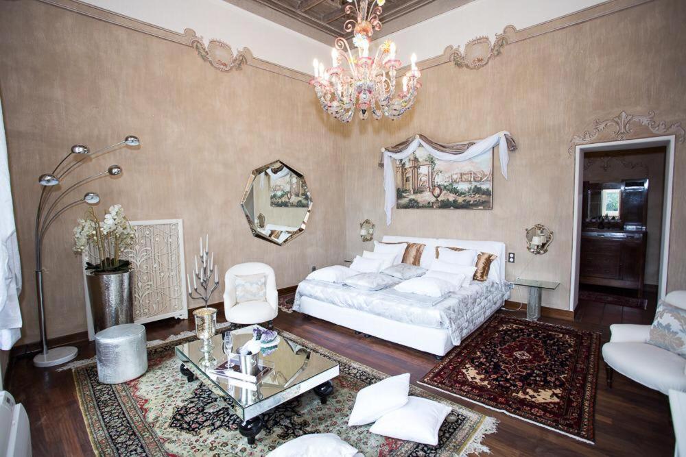 B&B Azzate - Villa Ghiringhelli - Bed and Breakfast Azzate