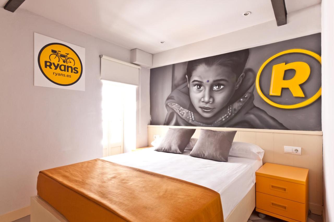 B&B Ibiza - Ryans Budget - Bed and Breakfast Ibiza