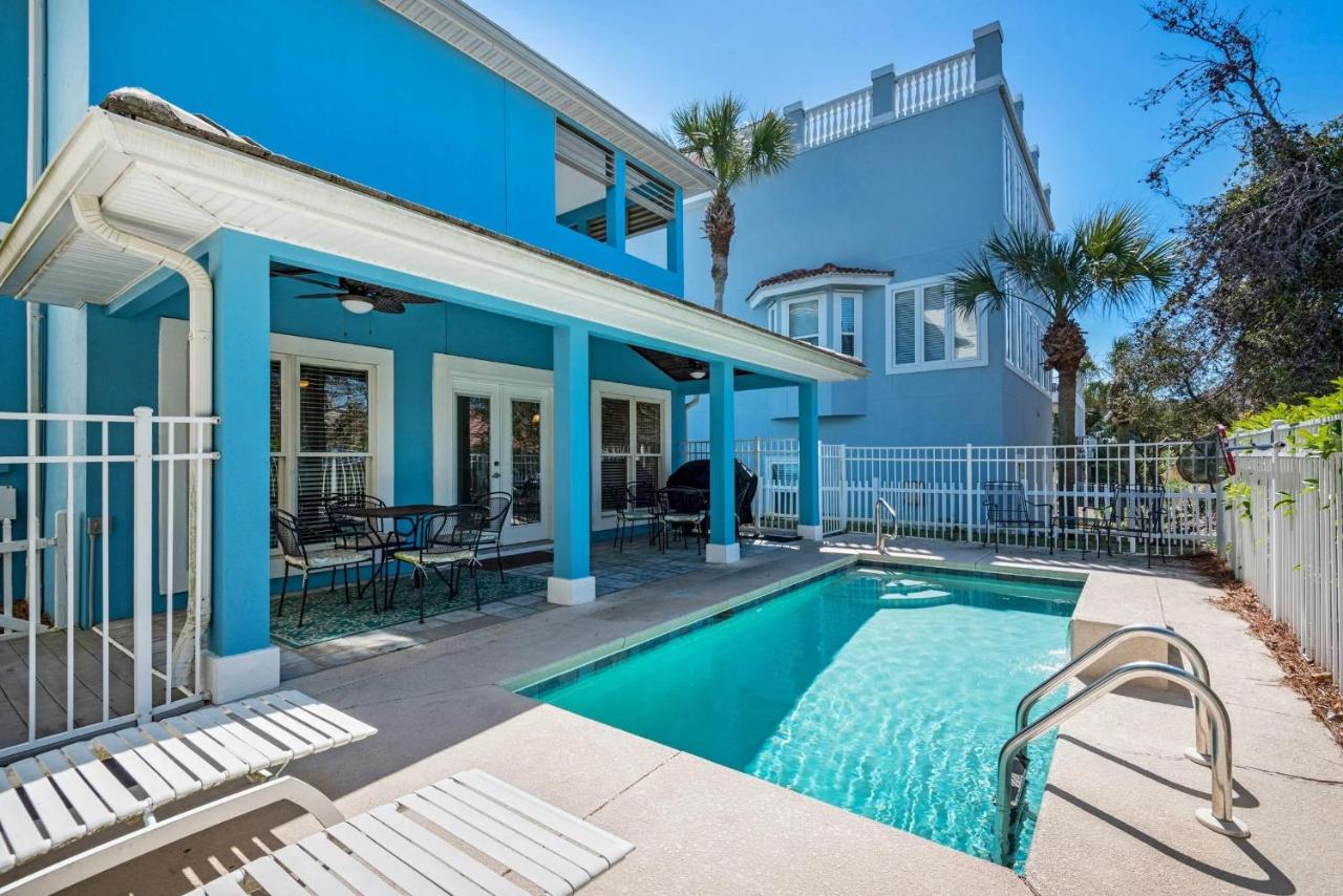 Blue Pelican - Bed and Breakfast Destin