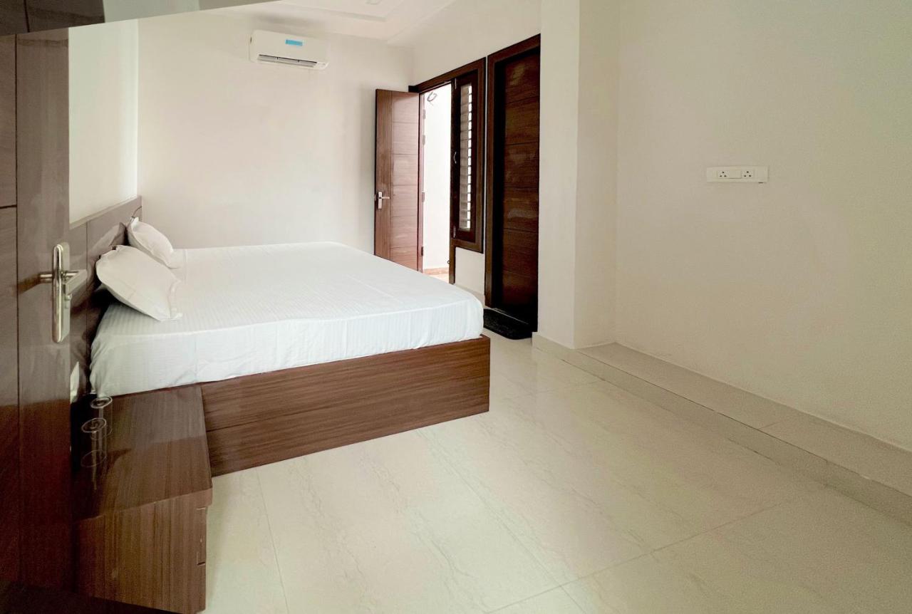 Chambre Lit Queen-Size avec Balcon