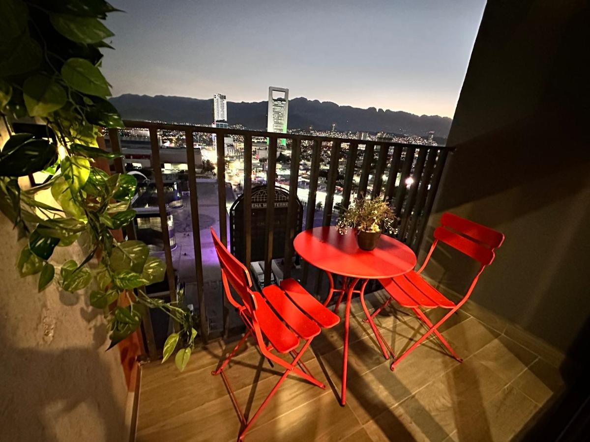 Depa Arena y Fundidora - B&B Monterrey