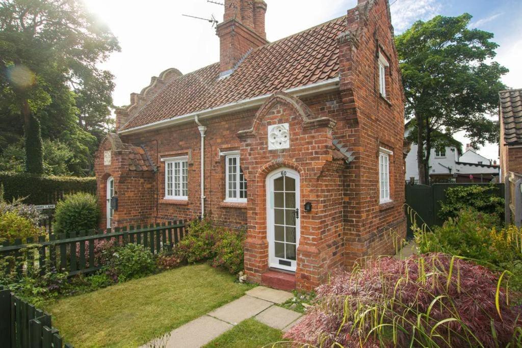 B&B Old Clee - Cosy Cottage - Bed and Breakfast Old Clee