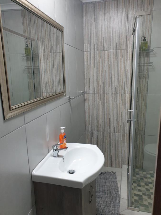 Zondile's guest lodge - Ferienwohnung