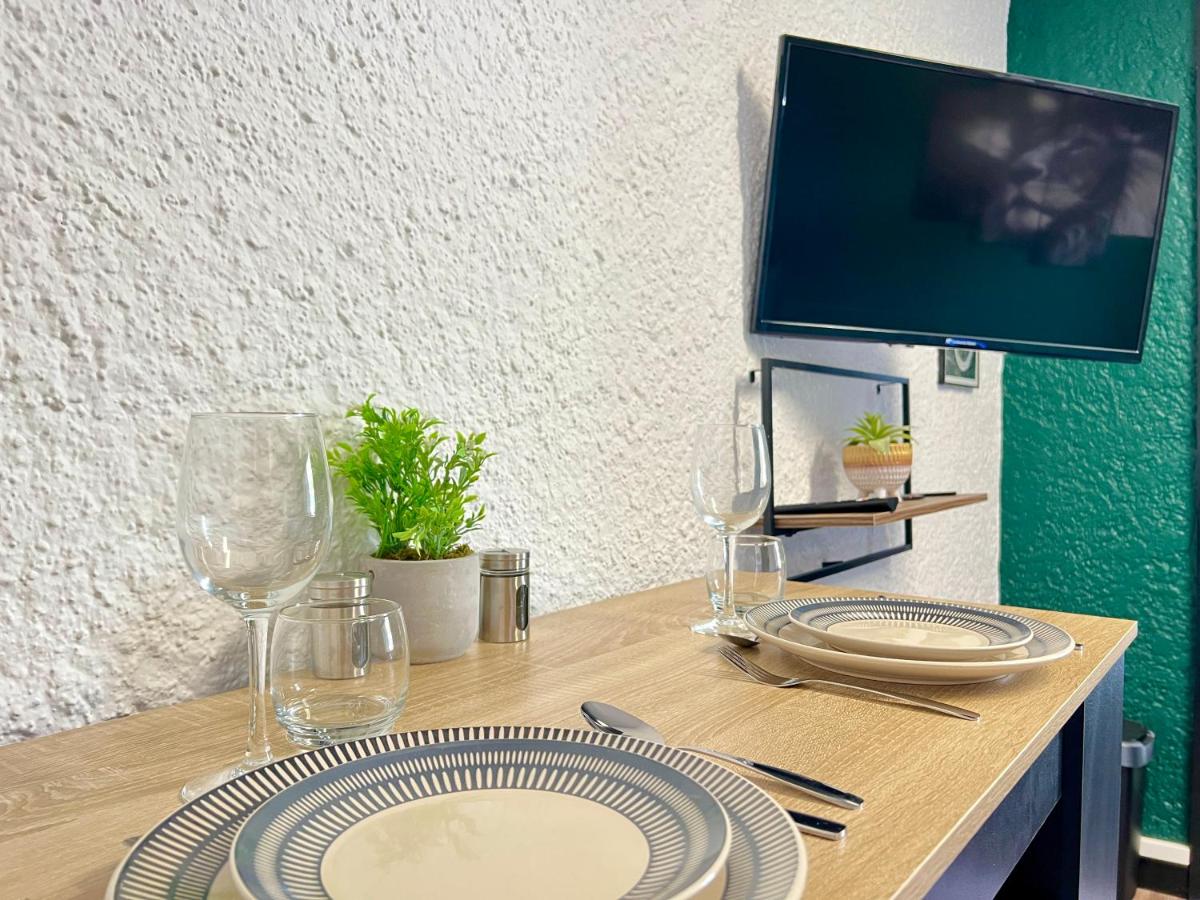 Magnifique studio ~Hipster~ porte du Futuroscope - B&B Chasseneuil-du-Poitou