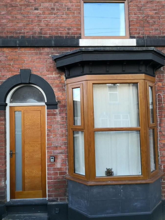 Sheffield 3-bedroom house with free street parking - Bed and Breakfast