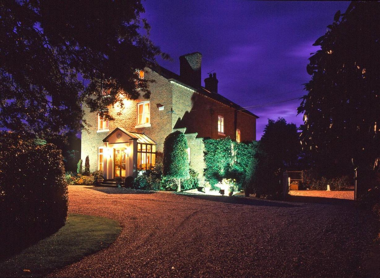Golborne Manor Bed and Breakfast - B&B Chester
