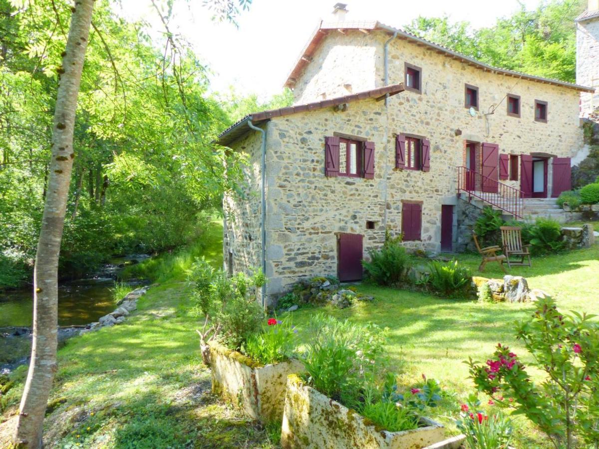 Ancien moulin rénové, idéal pour familles : nature, jeux, pêche, proche de Vichy, tout confort inclus - FR-1-489-212 - B&B