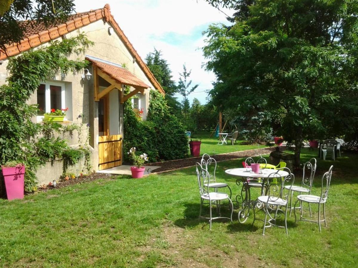 Maison rénovée avec parc, piscine partagée et activités pour enfants - Draps et linge offerts - FR-1-489-324 - Bed and Breakfast