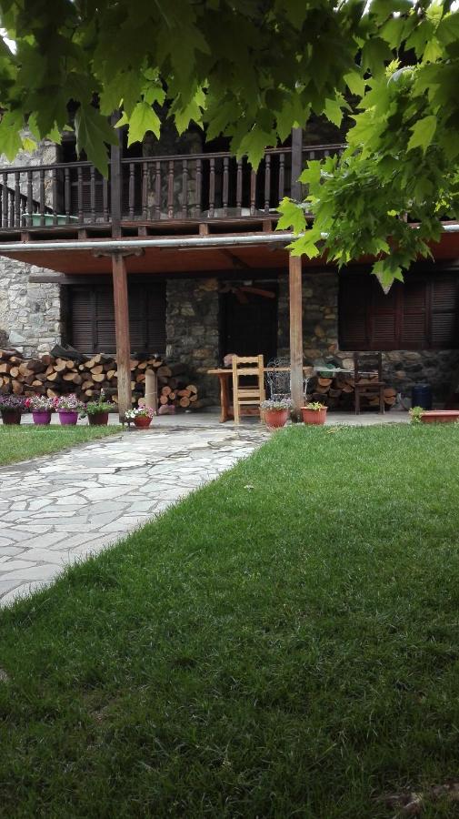 Loutra Mountain Nature - Chambres d’hôtes Aridaía