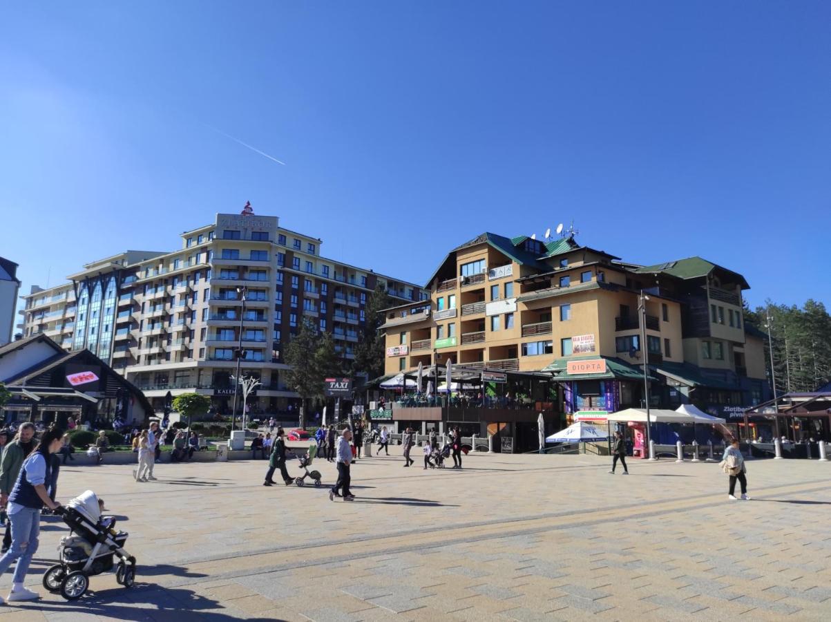 Apartman Centar Vila Jezero - B&B