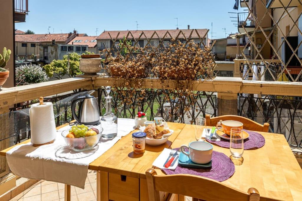 Appartamento con Ampia Terrazza - 10 minuti da Torino - B&B