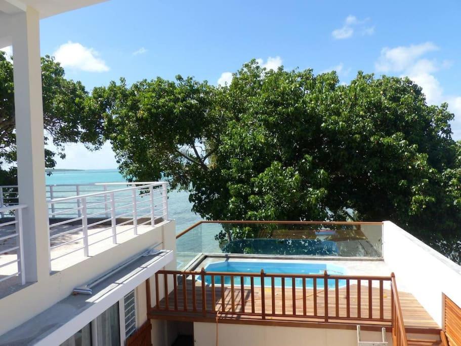 Villa la Perléatim, piscine privée, vue sur le lagon - Ferienwohnung Mahébourg