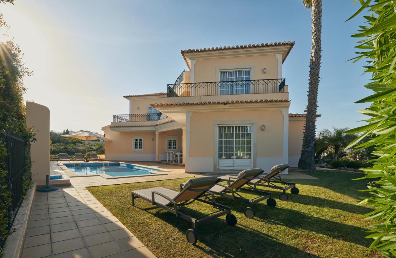 B&B Albufeira - Villa Monte das Oliveiras with Private Pool - Bed and Breakfast Albufeira